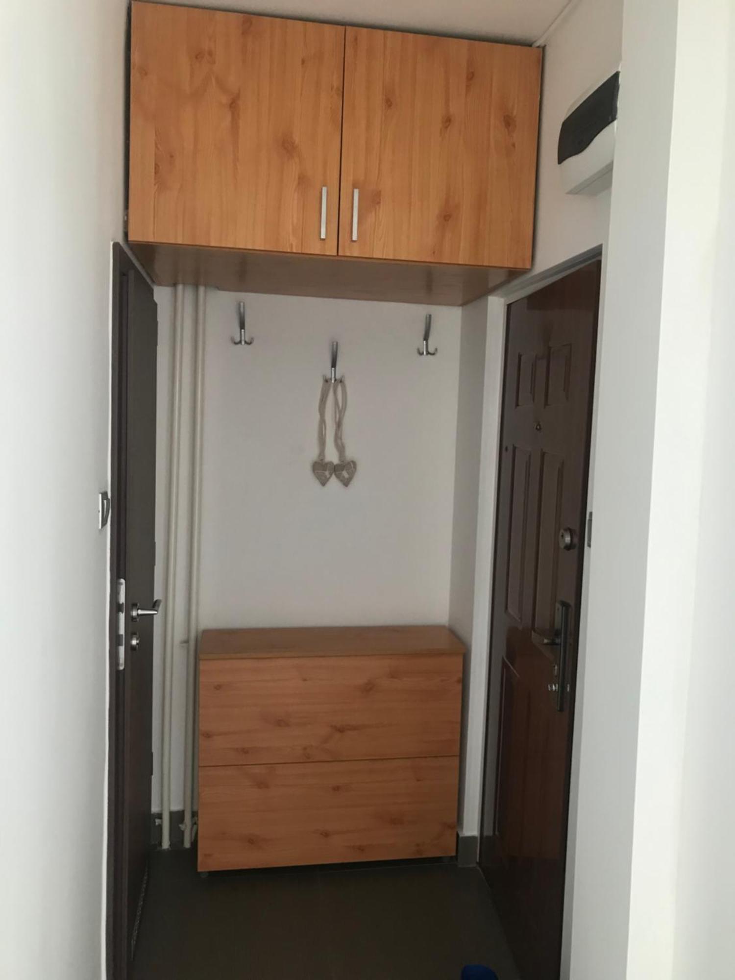 Pillango Parki Kis Lakas 15 Percre A Belvarostol Budapest Exterior photo